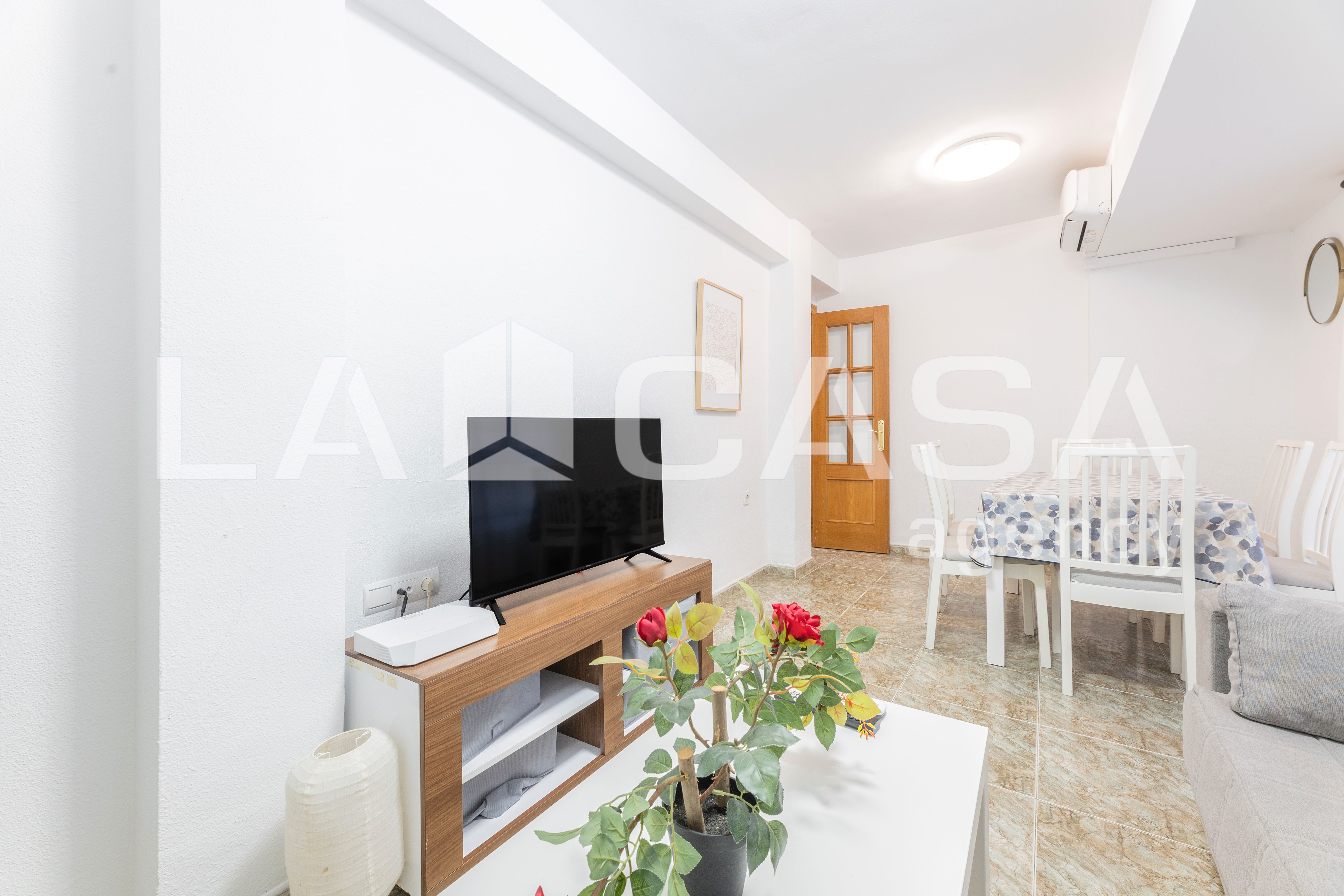 Pis en venda a Aiora, Camins al Grau