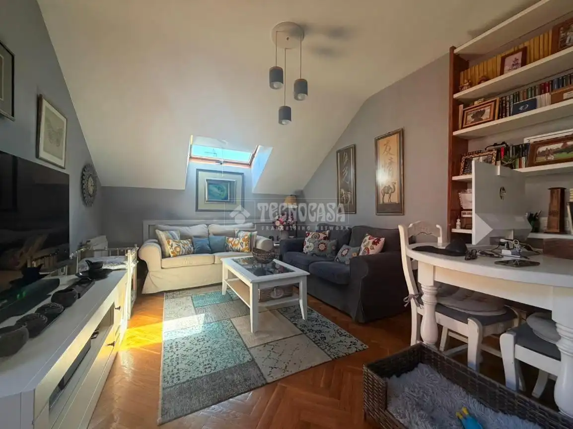 Wohnzimmer von Dachboden zum Verkauf in Ciempozuelos