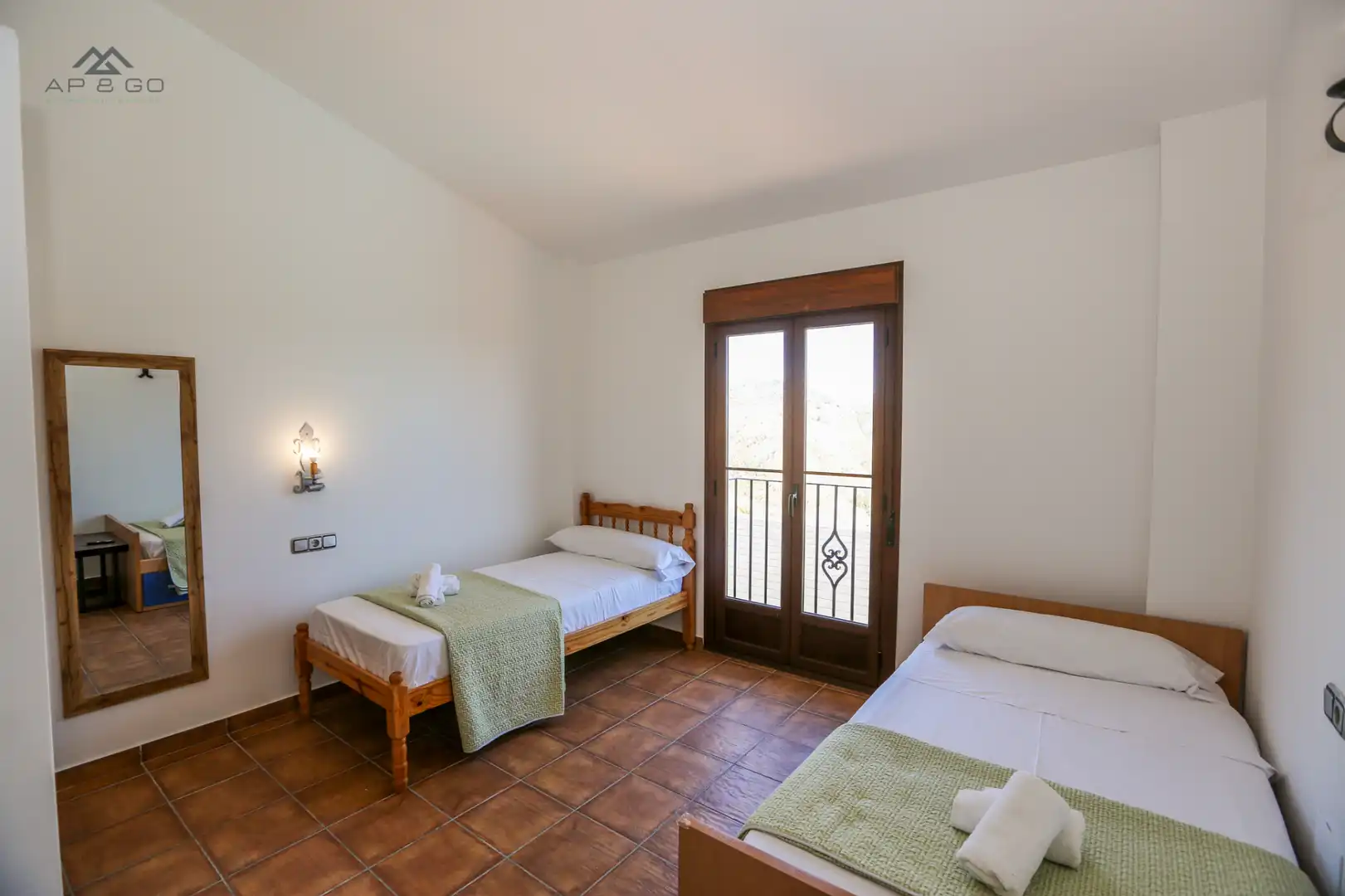Dormitori de Finca rústica de lloguer en Almuñécar amb Aire condicionat, Calefacció i Jardí privat