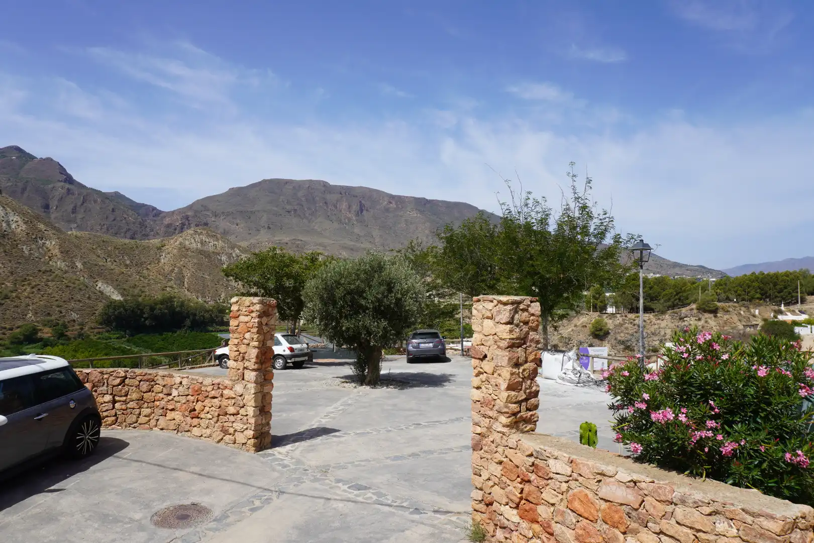 Vista exterior de Casa o xalet en venda en Terque amb Terrassa, Moblat i Rentadora