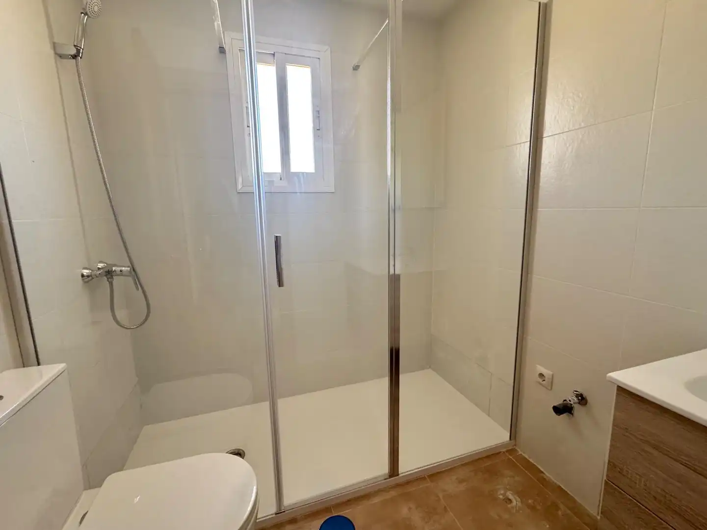 Bany de Pis en venda en Roquetas de Mar amb Terrassa, Balcó i Piscina comunitària