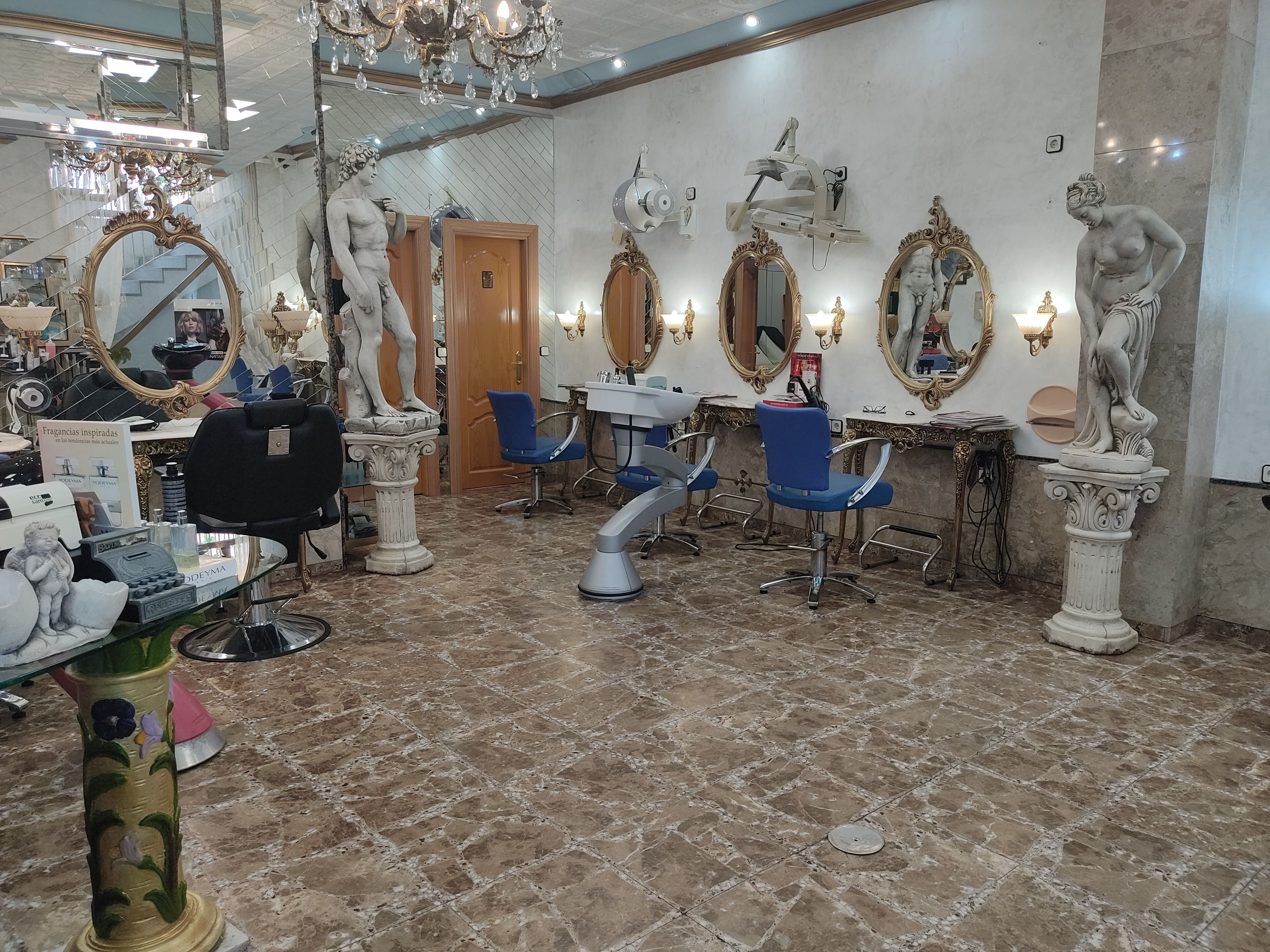 Premises for sale in Alcorcón  with Air Conditioner