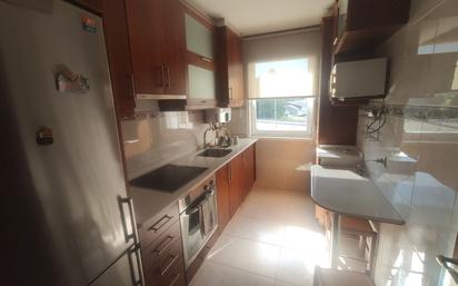 Kitchen of Flat for sale in Santiago de Compostela 