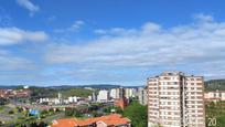 Vista exterior de Pis en venda en Barakaldo  amb Calefacció, Moblat i Balcó