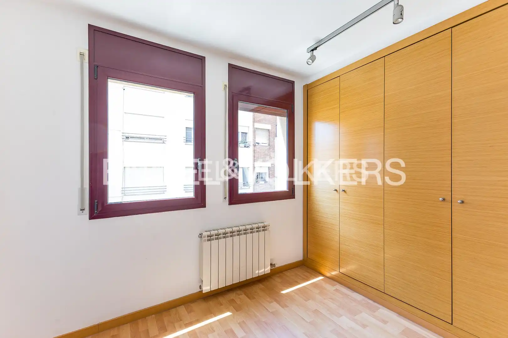 Vista exterior de Piso en venta en Barcelona con Aire acondicionado, Calefacción y Parquet