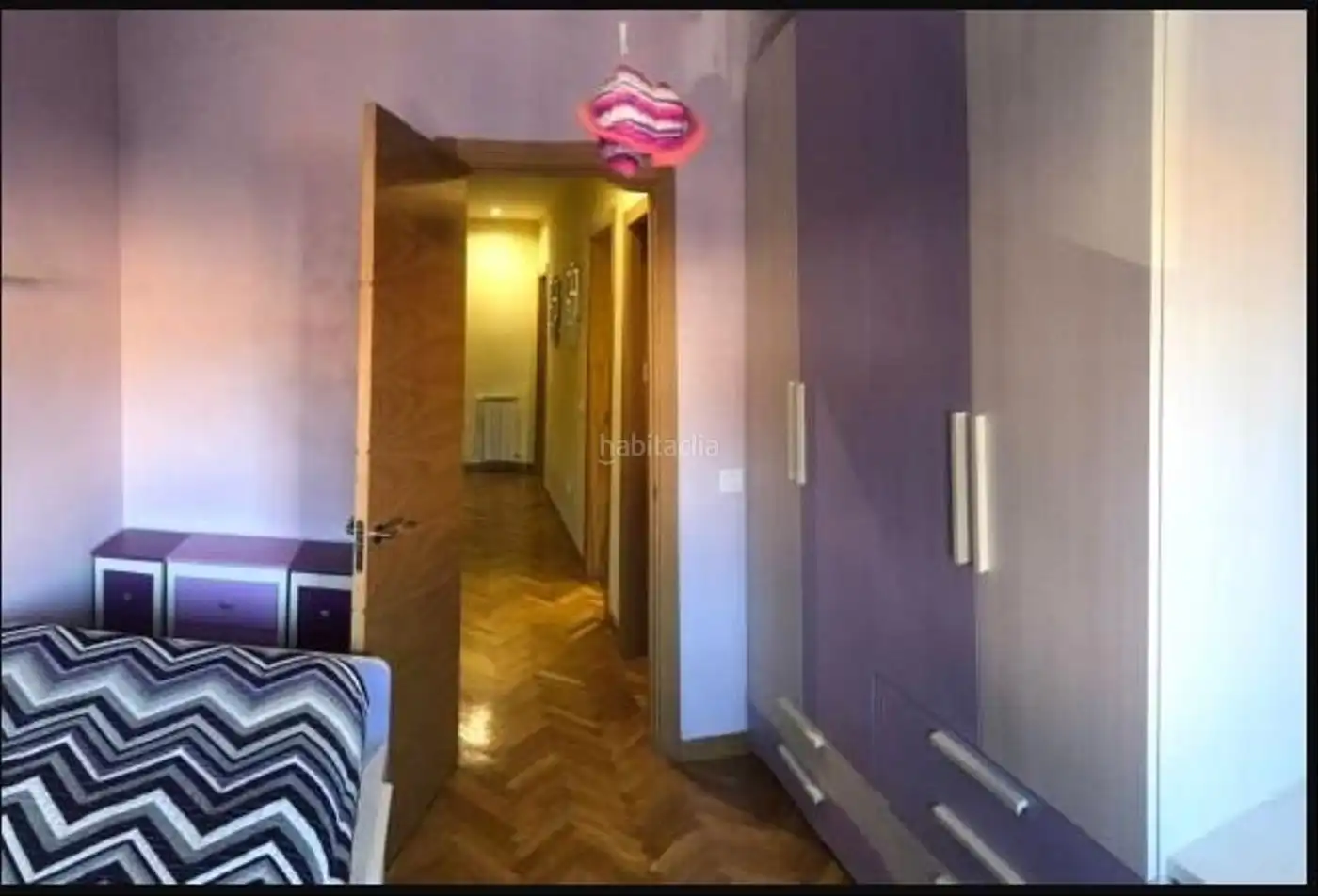 Casa pareada con jardín en venta en Calle los Almendros 63, imagen 3