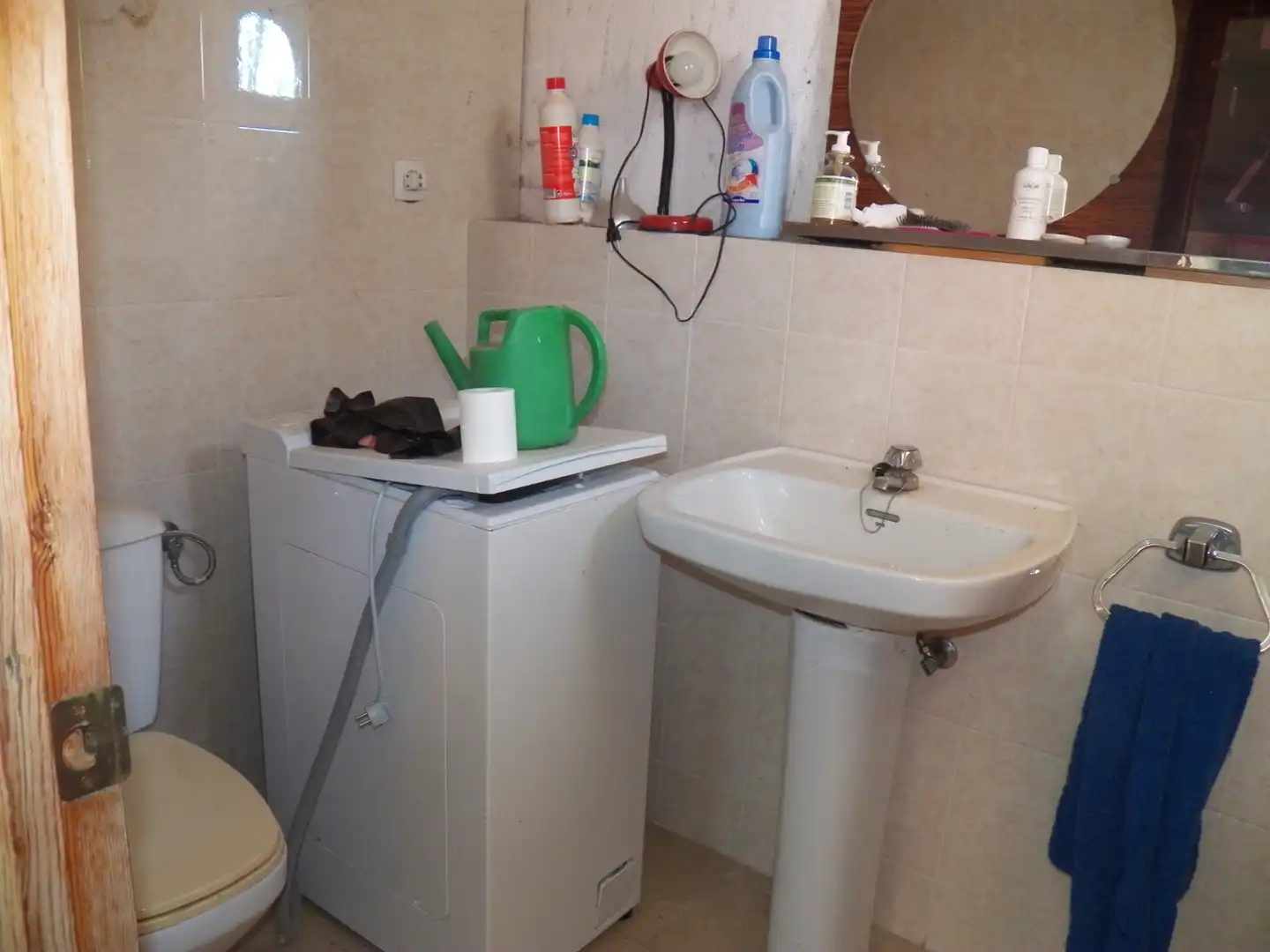 Bathroom of Detached homes for sale in Miraflores de la Sierra  with Private garden and Swimming Pool