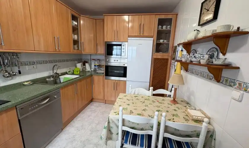Cuina de Casa adosada en venda en Níjar amb Aire condicionat i Moblat