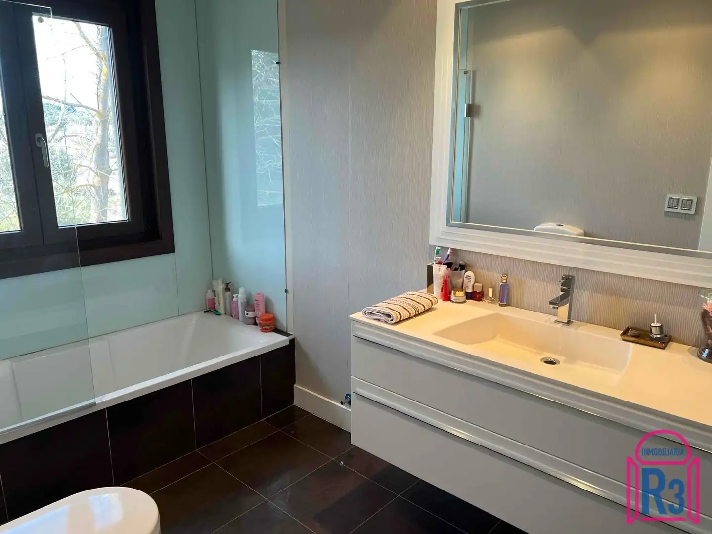 Baño de Casa o chalet en venta en Cuadros con Calefacción, Terraza y Piscina