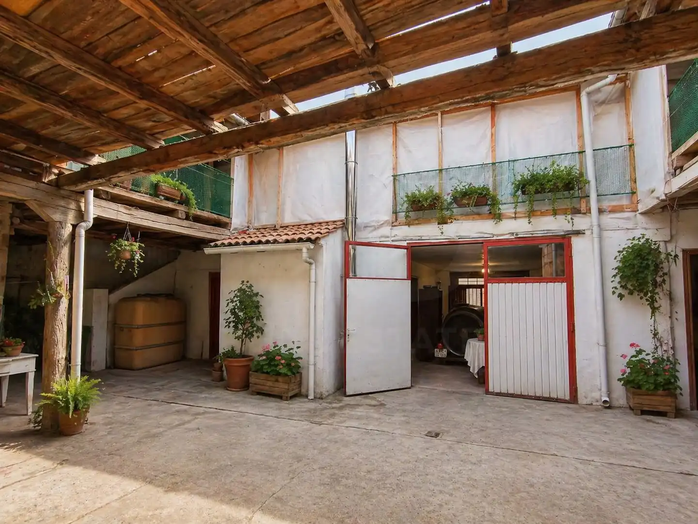 Vista exterior de Casa o chalet en venta en Llamas de la Ribera con Calefacción