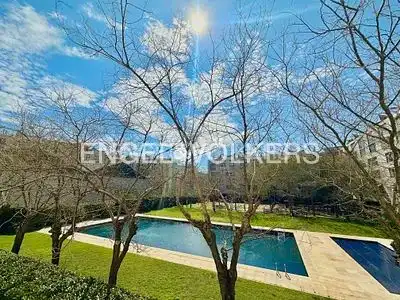 Piscina de Piso de alquiler en Barcelona con Aire acondicionado, Calefacción y Parquet