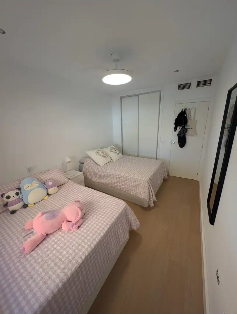 Schlafzimmer von Wohnungen zur Miete in Fuengirola mit Klimaanlage, Heizung und Terrasse
