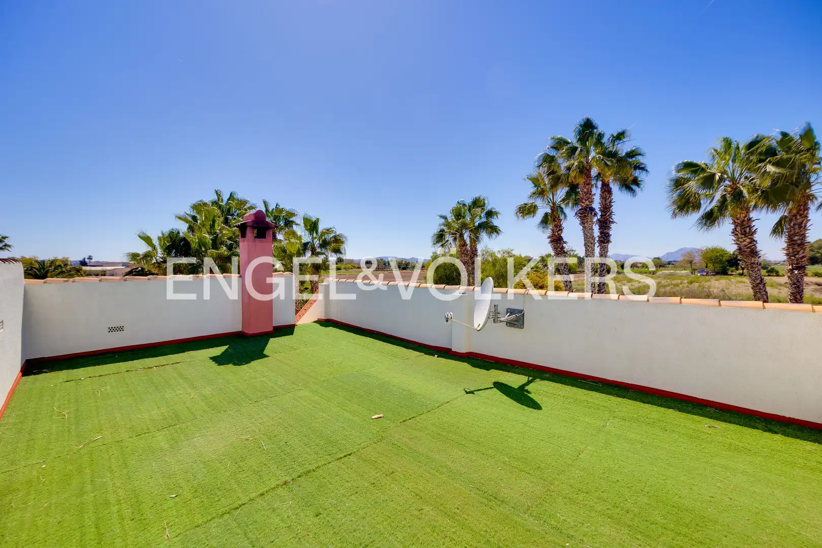 Terraza de Casa o chalet en venta en Daya Vieja con Aire acondicionado, Calefacción y Jardín privado