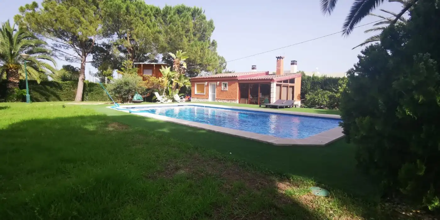 Piscina de Casa o xalet en venda en Elche / Elx amb Aire condicionat, Jardí privat i Terrassa