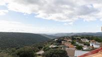 Vista exterior de Casa o xalet en venda en Valdemorillo amb Aire condicionat, Calefacció i Jardí privat