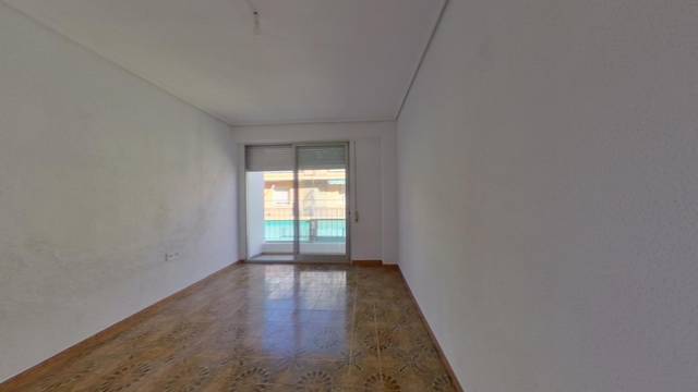 Piso en Venta en C/ Artes y Oficios en Albors