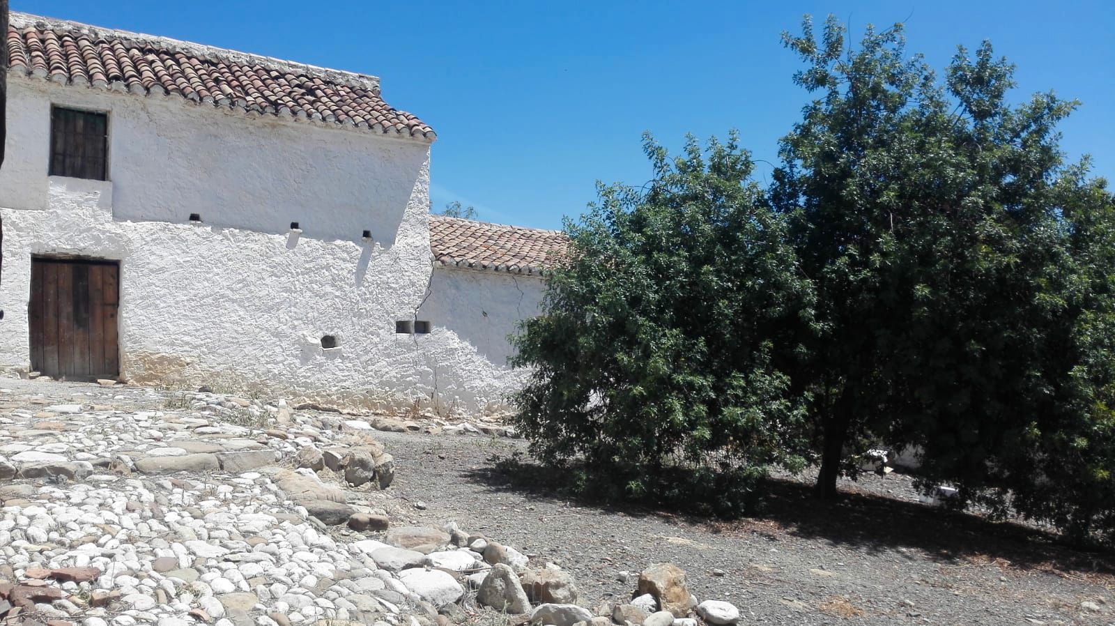 Country house for sale