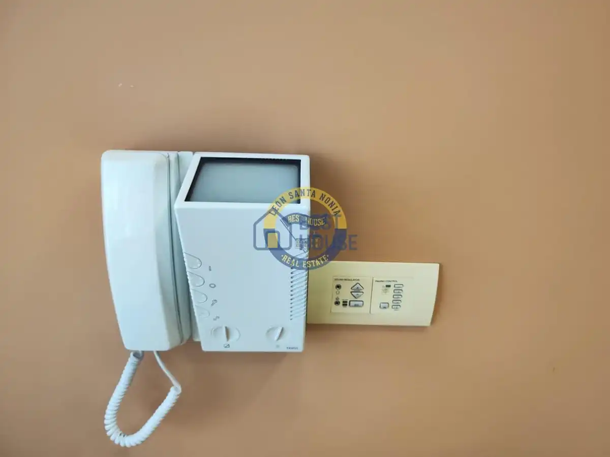 Office space with lift for sale in San Claudio - La Chantría, imagen 22