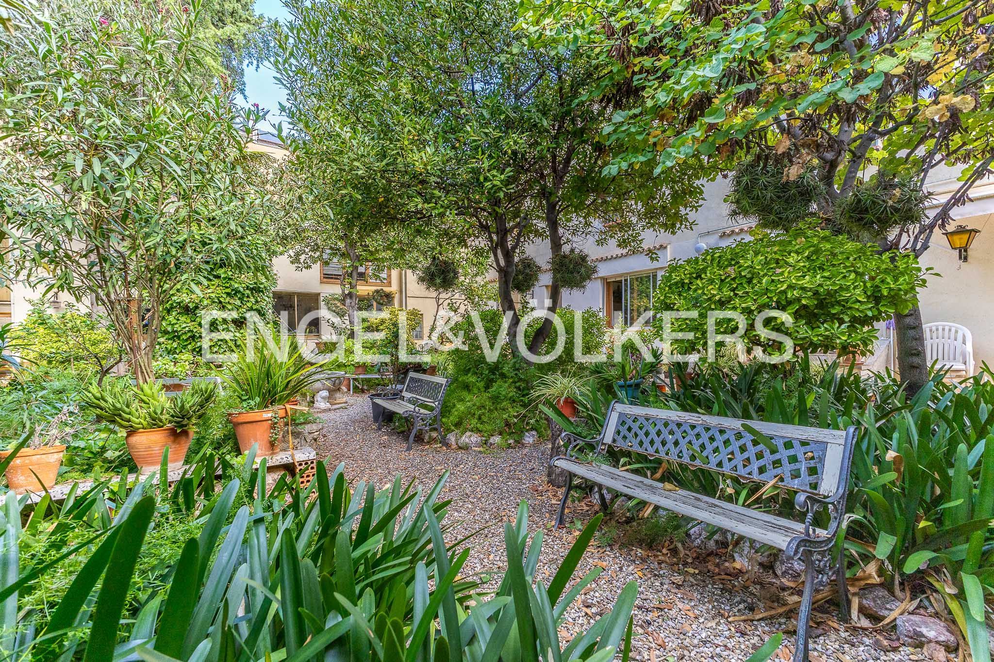 Vista exterior de Casa o chalet en venta en Terrassa con Calefacción y Jardín privado