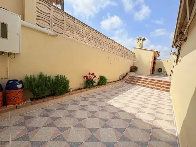 Terrasse von Einfamilien-Reihenhaus zur Miete in Benaguasil mit Klimaanlage, Terrasse und Ofen