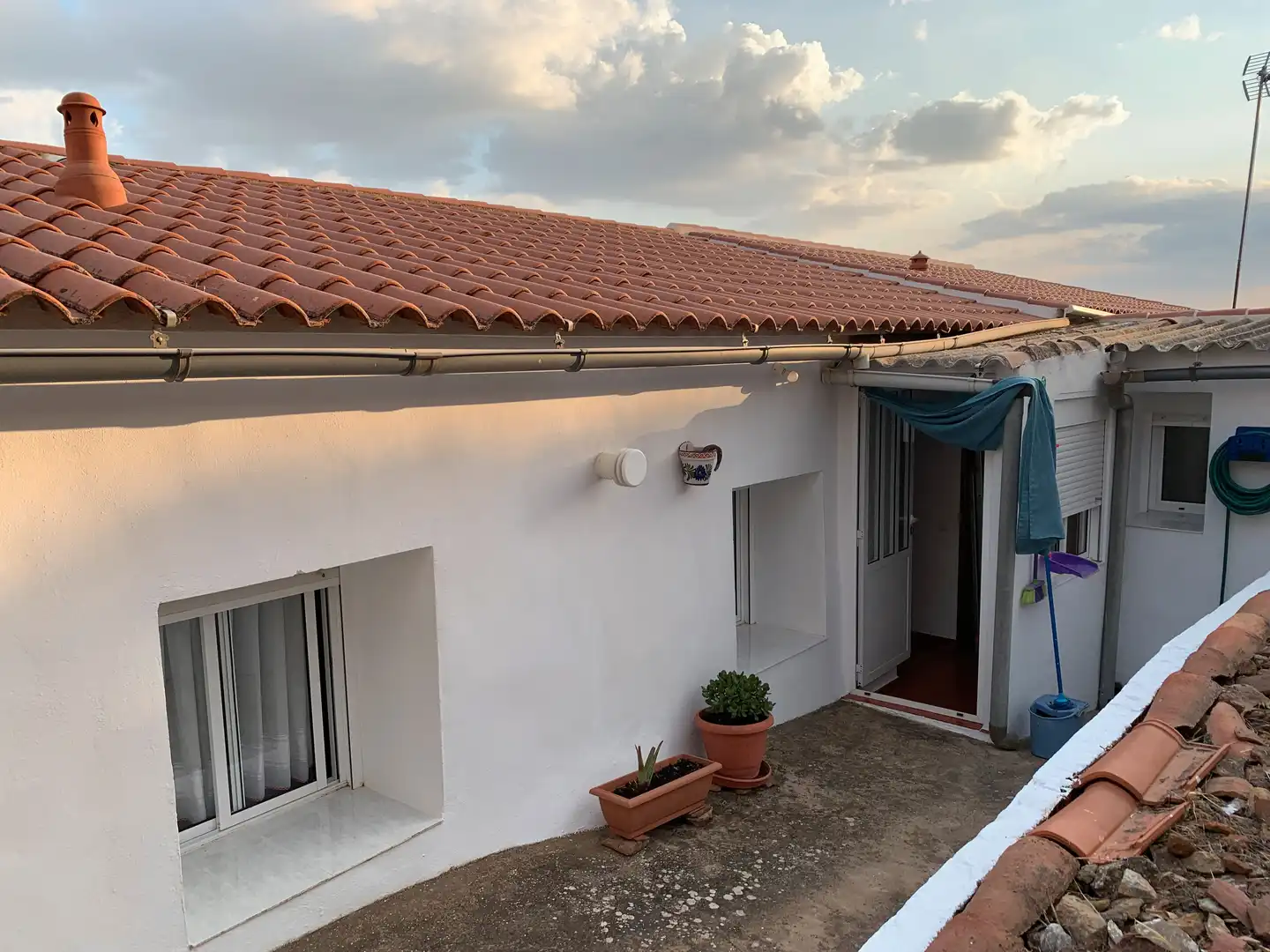 Vista exterior de Casa o chalet en venta en Trasierra con Aire acondicionado, Horno y Lavadora