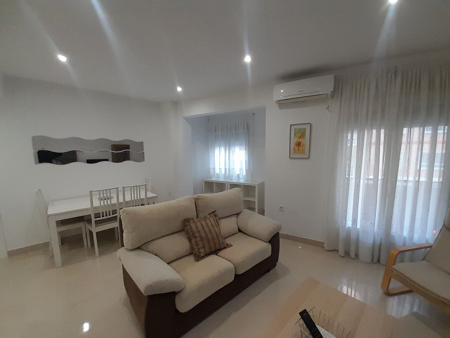 Sala d'estar de Pis de lloguer en  Jaén Capital amb Aire condicionat