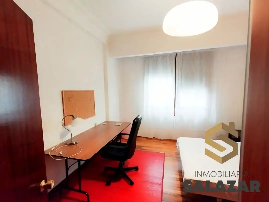 Bedroom of Flat for rent in Bilbao   with Heating and Terrace