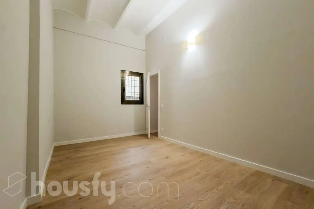 Habitación de Planta baja en venta en Barcelona con Parquet