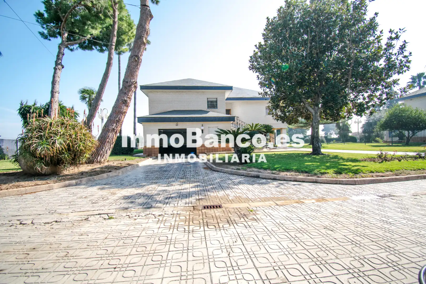 Vista exterior de Casa o chalet en venta en Chiva con Aire acondicionado, Calefacción y Jardín privado