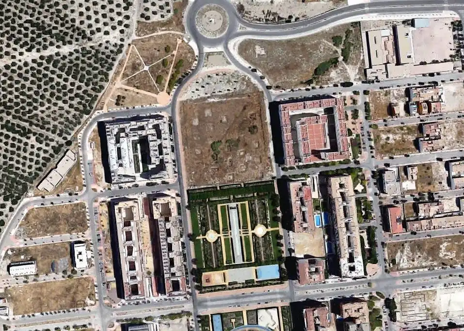 Terreni e lotti in vendita a Renfe - Bulevar 1ª y 2ª Fase, imagen 2