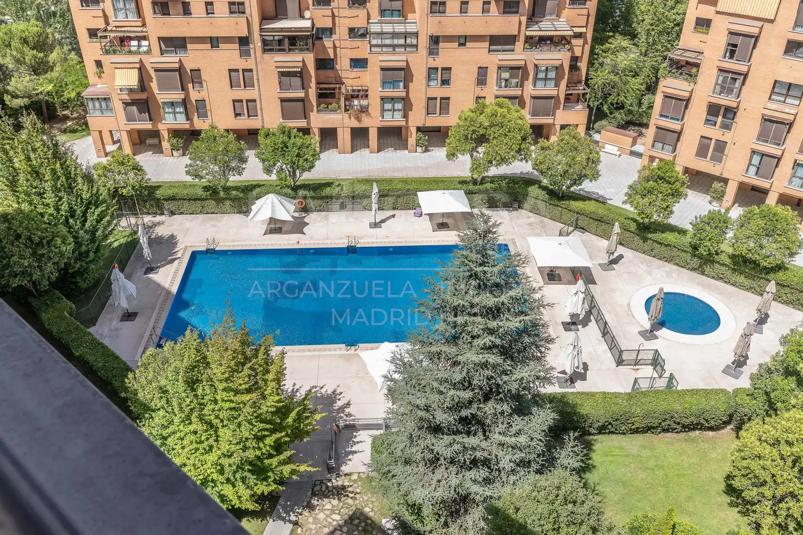 Piscina de Dúplex en venda en Ciudad Lineal