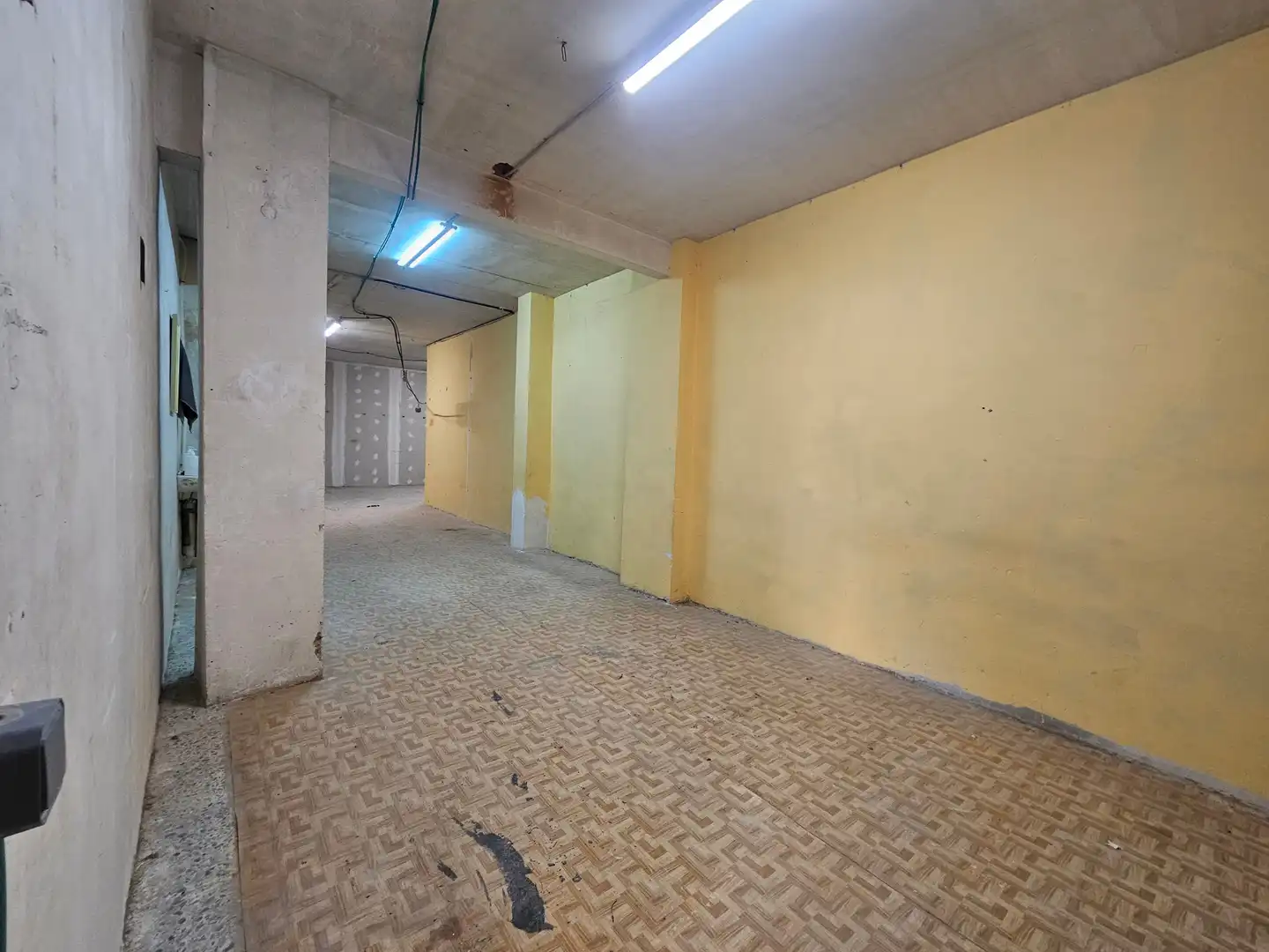 Local comercial en venda a Centre - Sant Oleguer, imagen 31