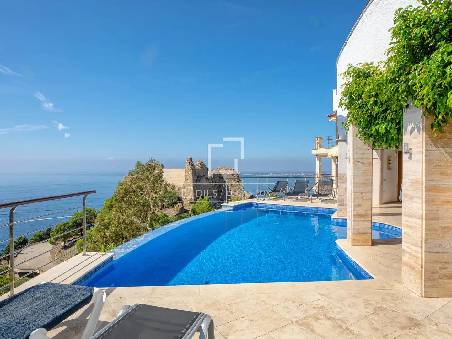 Detached house with terrace for sale in Almadrava - Canyelles - Puig-Rom, imagen 2
