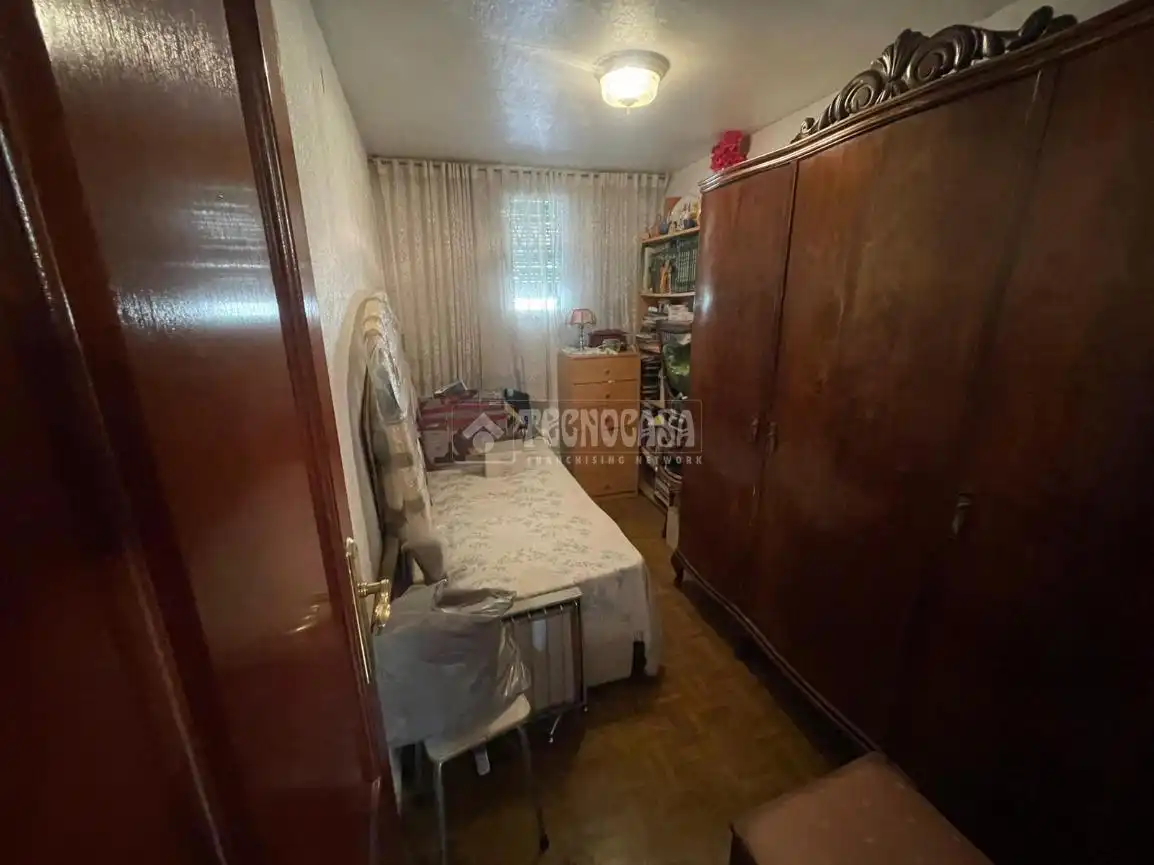 Schlafzimmer von Wohnung zum Verkauf in Madrid