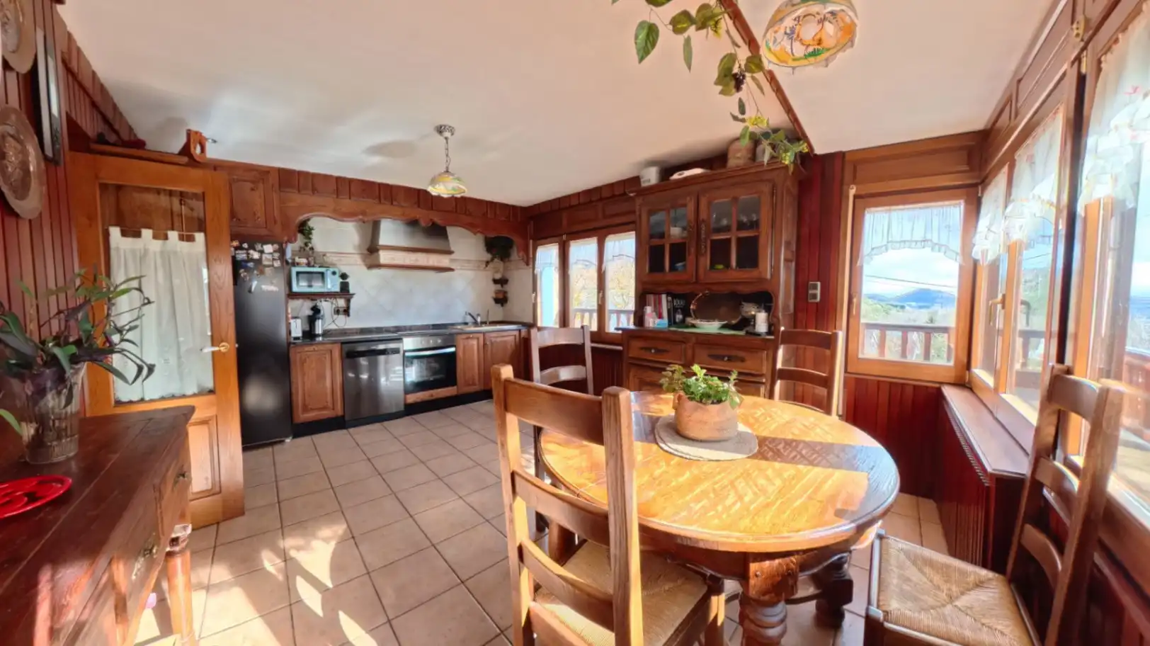 Cocina de Casa o chalet en venta en Hermandad de Campoo de Suso con Terraza, Piscina y Amueblado