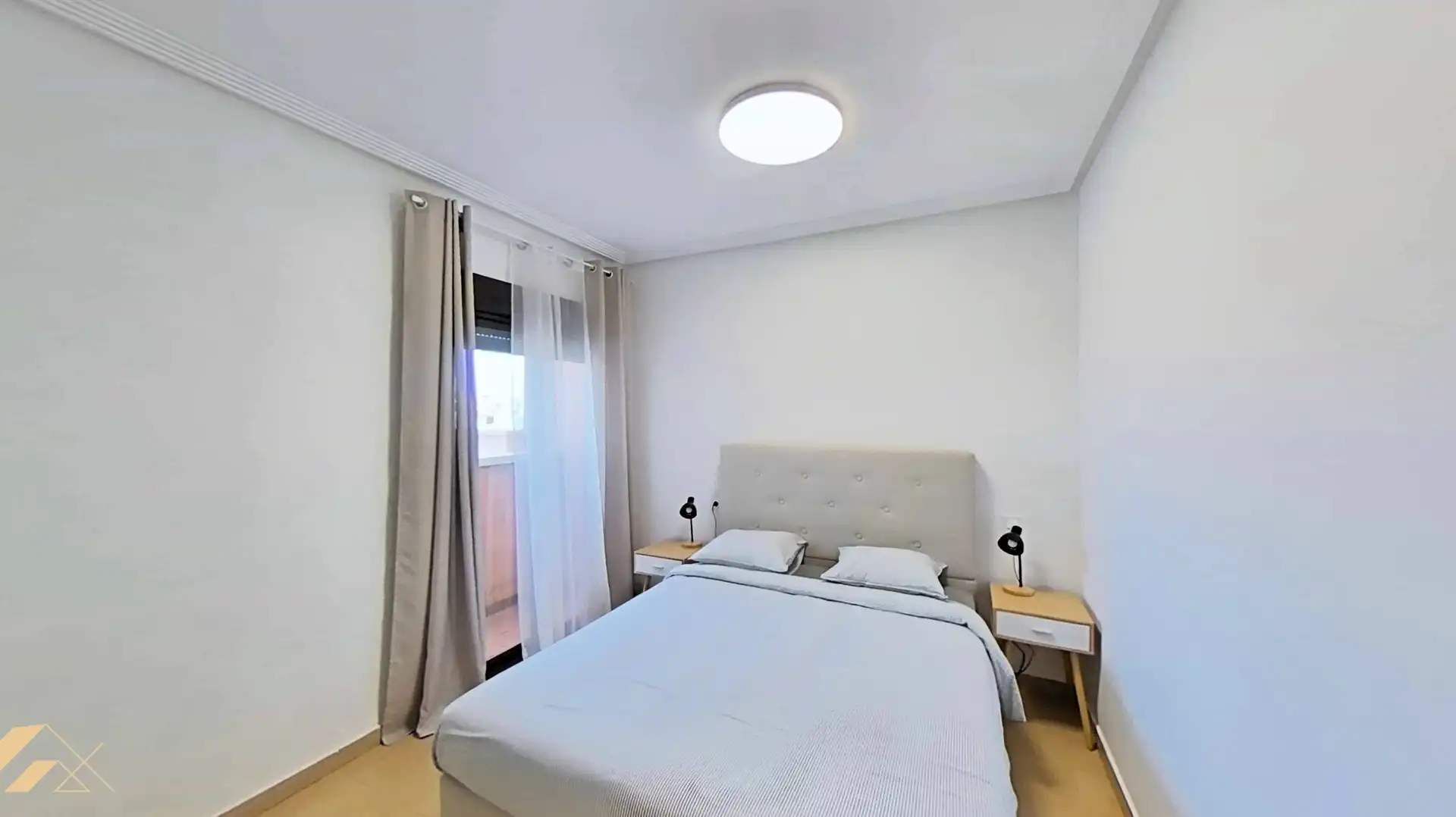 Dormitori de Apartament en venda en Orihuela Costa