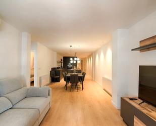 Sala d'estar de Apartament de lloguer en Girona Capital amb Aire condicionat, Calefacció i Parquet