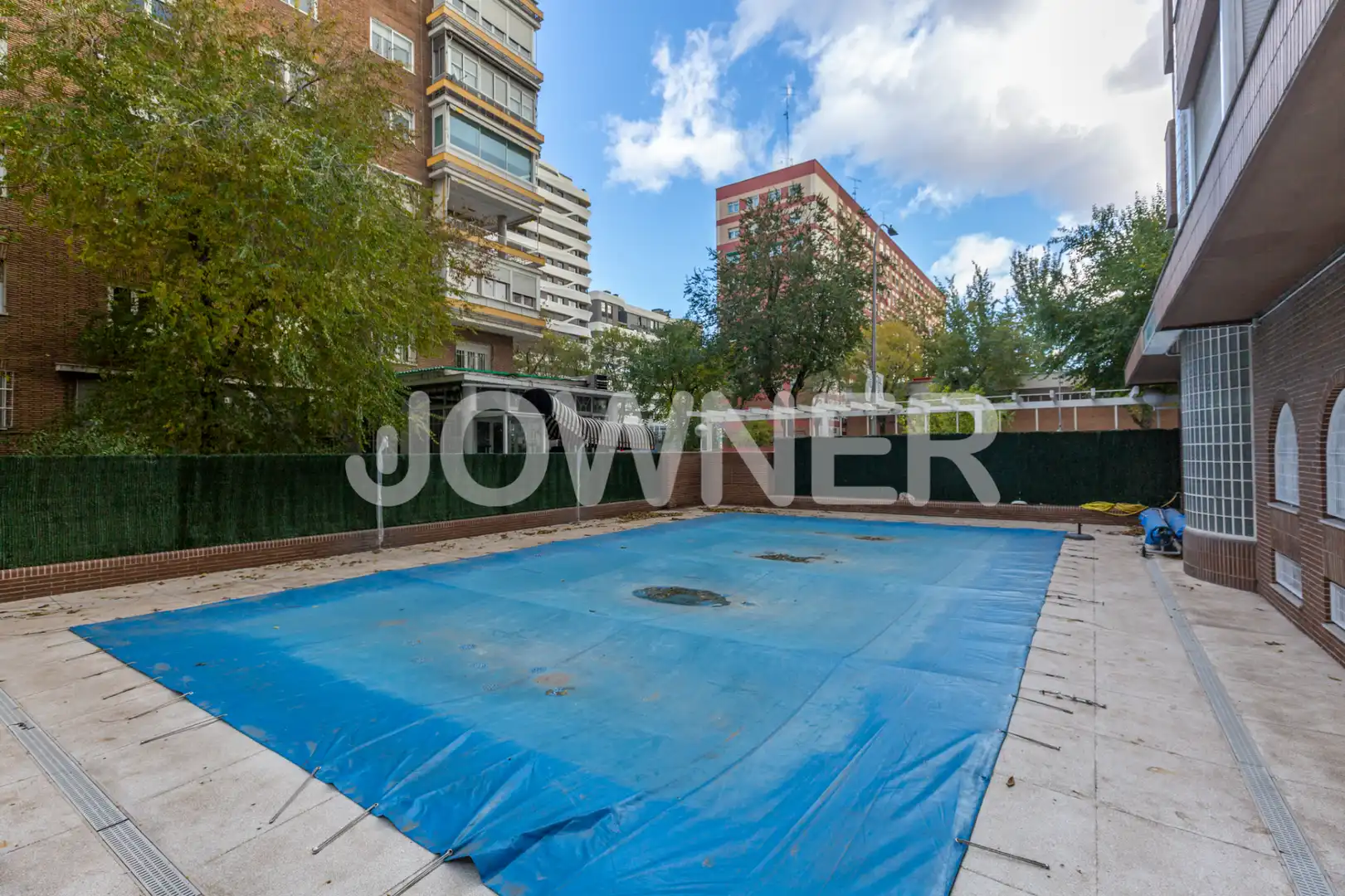 Piscina de Piso en venta en Madrid con Aire acondicionado, Terraza y Horno