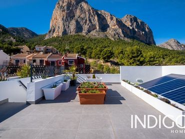 Villa con piscina in vendita a Balcon de Ponoig,