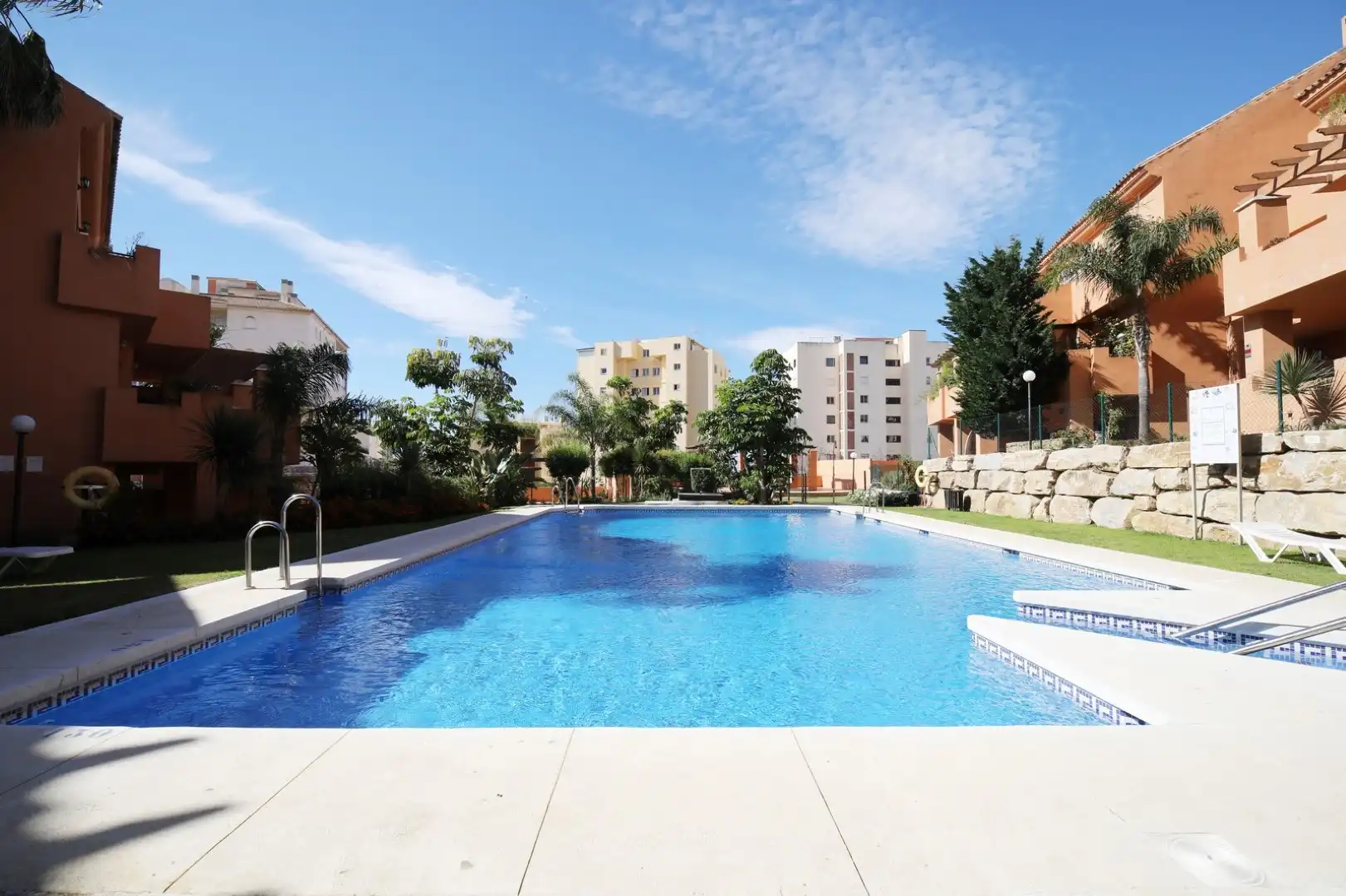 Piscina de Planta baja de alquiler en Estepona Pueblo