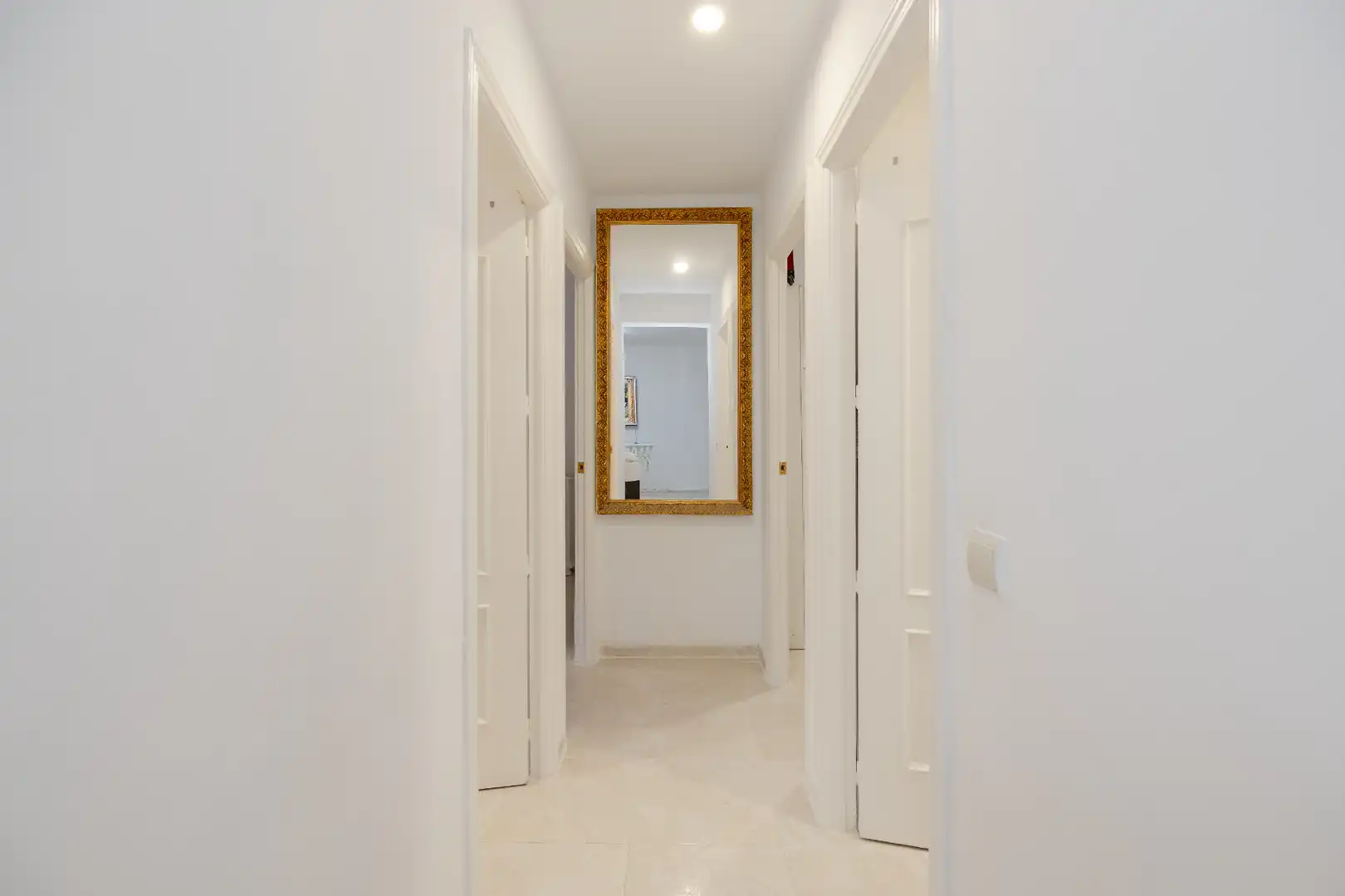 Planta baja en venta en Marbella con Terraza y Piscina comunitaria