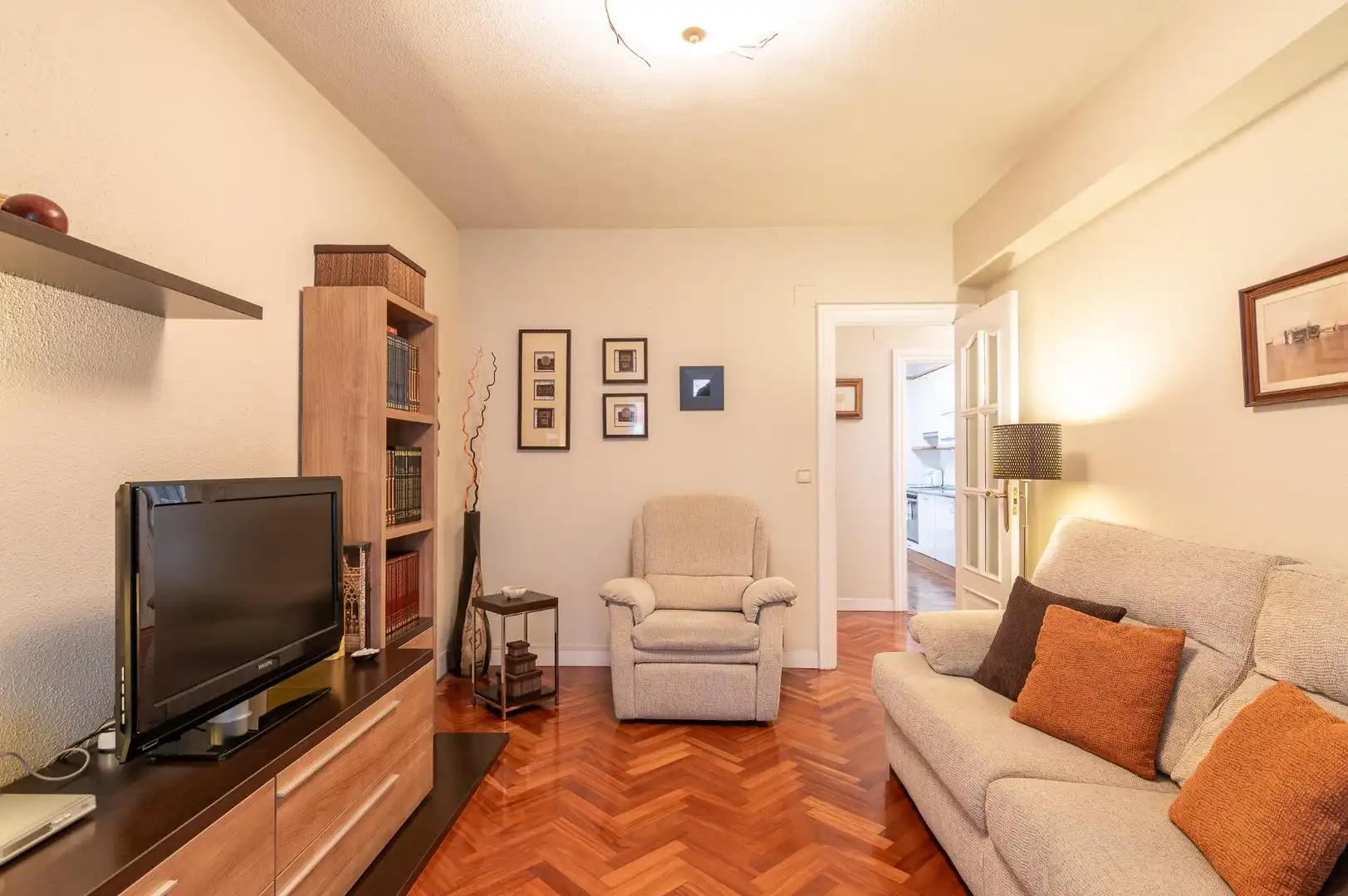 Sala d'estar de Pis en venda en  Pamplona / Iruña amb Calefacció i Parquet