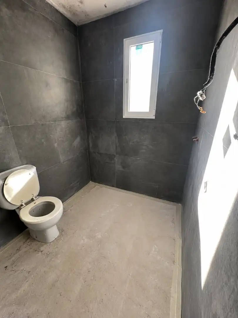 Bathroom of Flat for sale in Parla  with Terrace