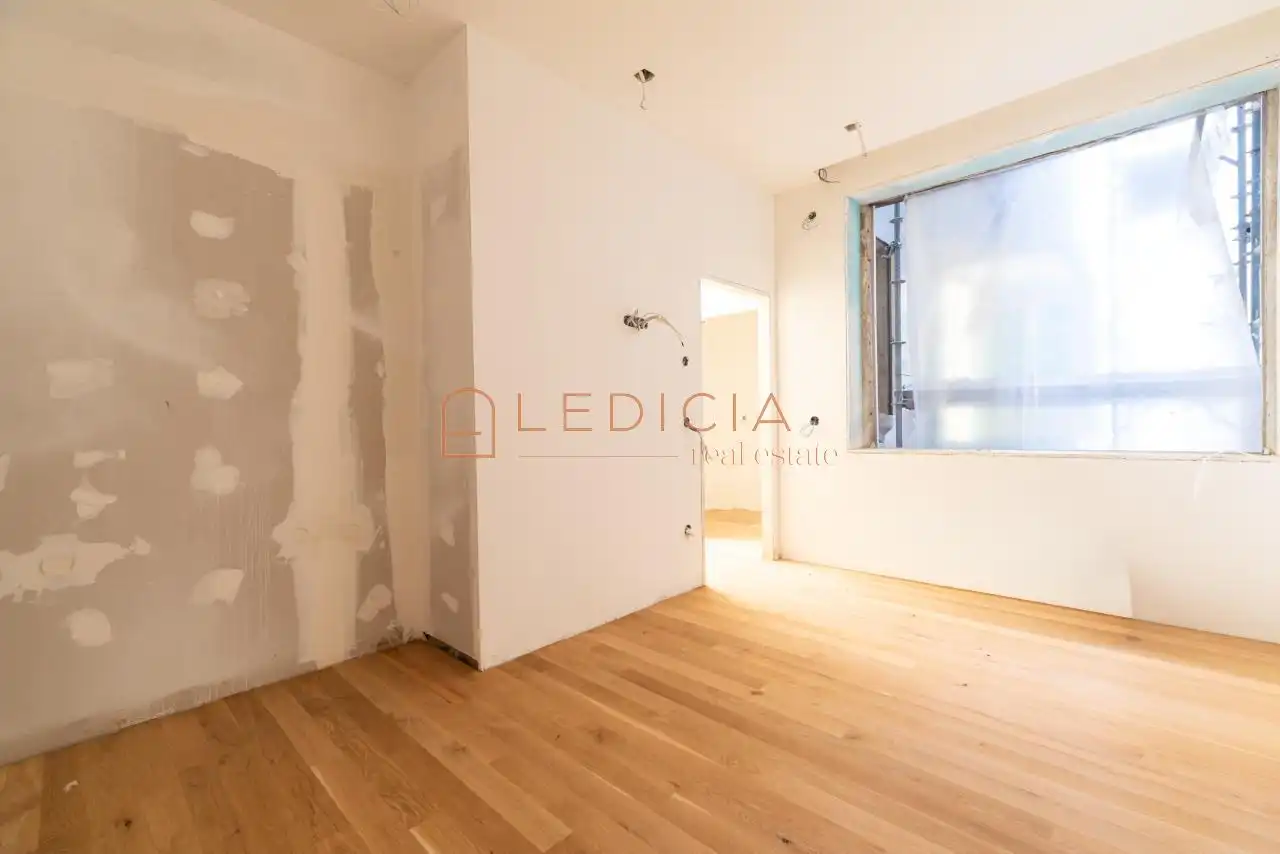 Bedroom of Flat for sale in Vigo   with Heating, Terrace and Furnished