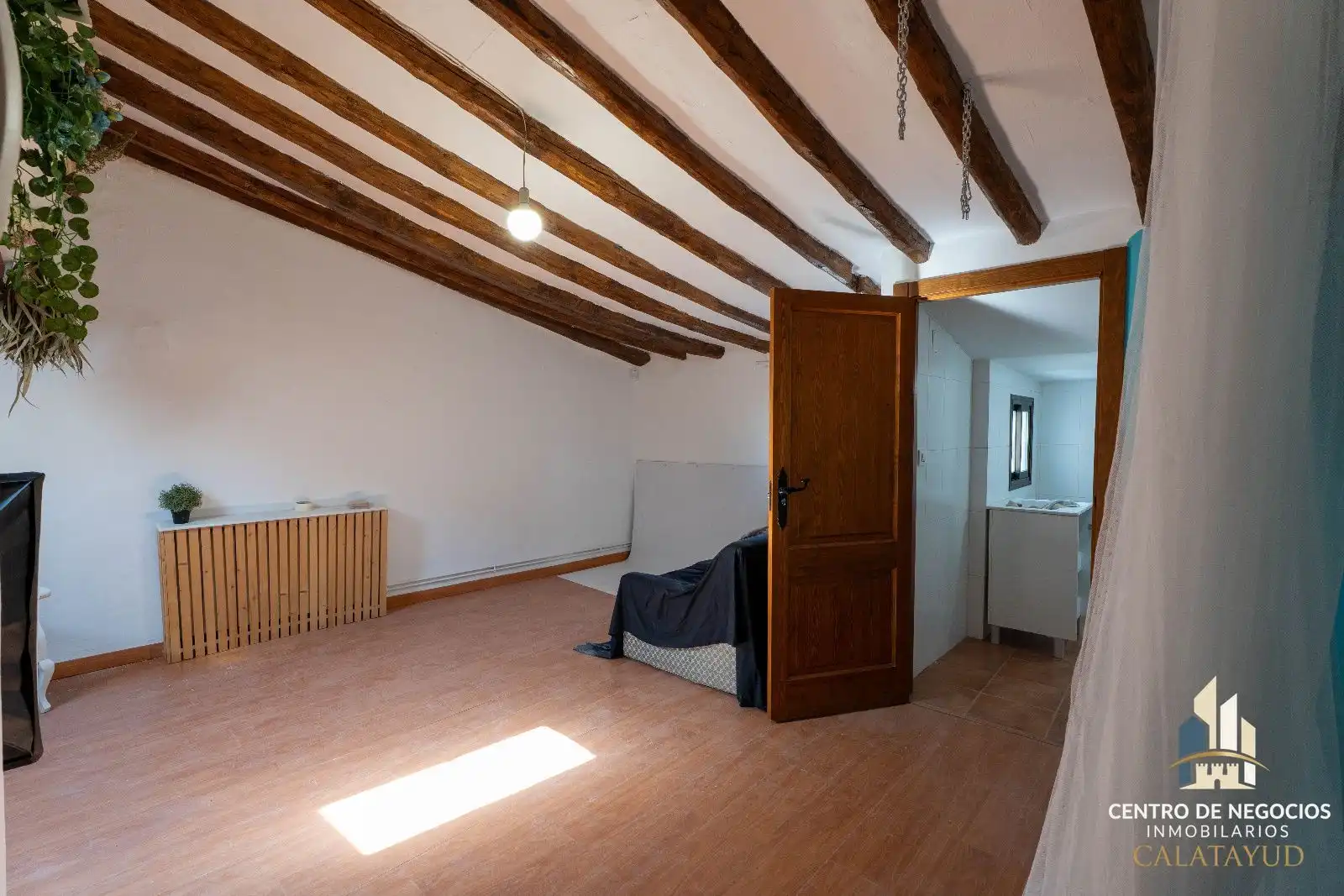 Casa adosada en venda en Calatayud amb Aire condicionat, Calefacció i Terrassa
