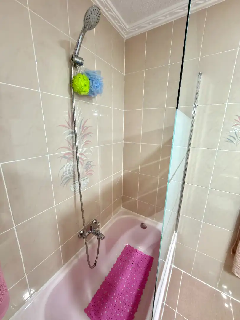 Baño de Piso de alquiler en Xirivella con Aire acondicionado, Calefacción y Terraza
