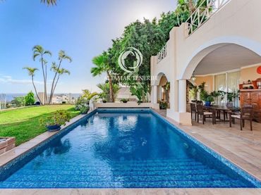 Haus mit Pool zum Verkauf in Costa Adeje