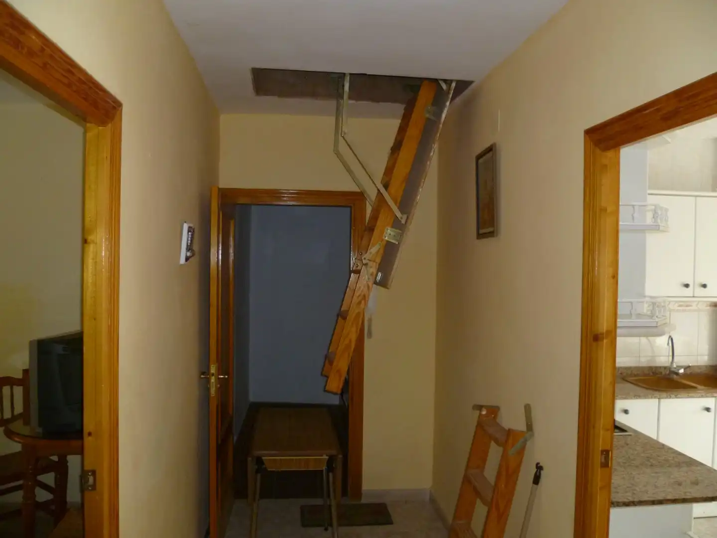Houses for sale in Siles  with Air Conditioner, Terrace and Furnished