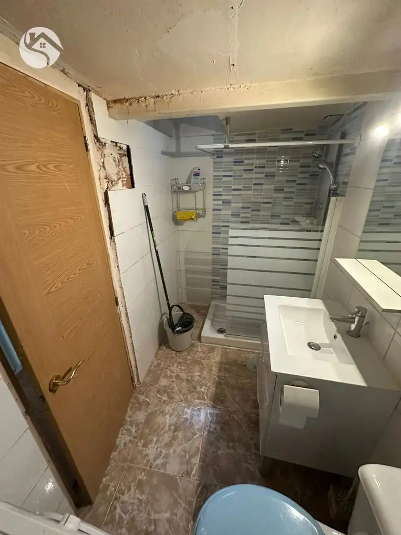 Bathroom of Houses for sale in Chillarón de Cuenca  with Heating, Storage room and Furnished