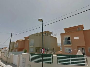 Casa bifamiliare con giardino in vendita a Escandinavia - Cautivador
